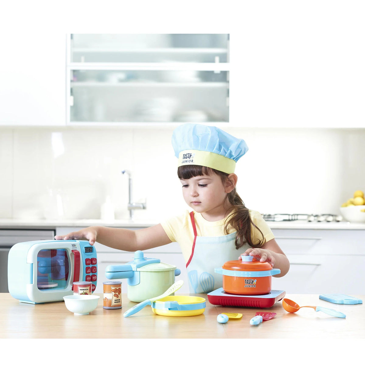 16-Piece Mini Chef Playset Toy with Lights & Sounds D232288