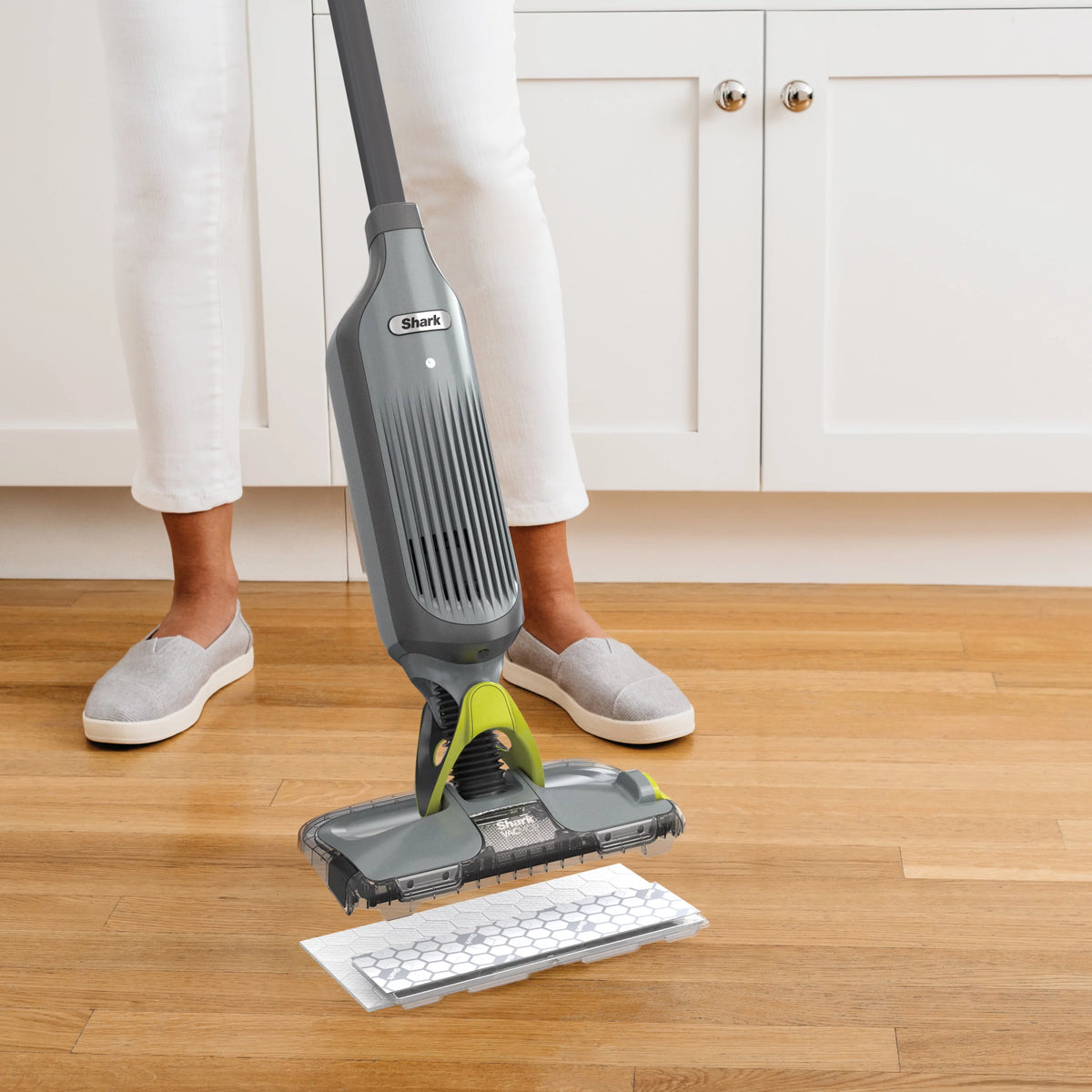 Cordless Hard Floor Vacuum Mop D81481