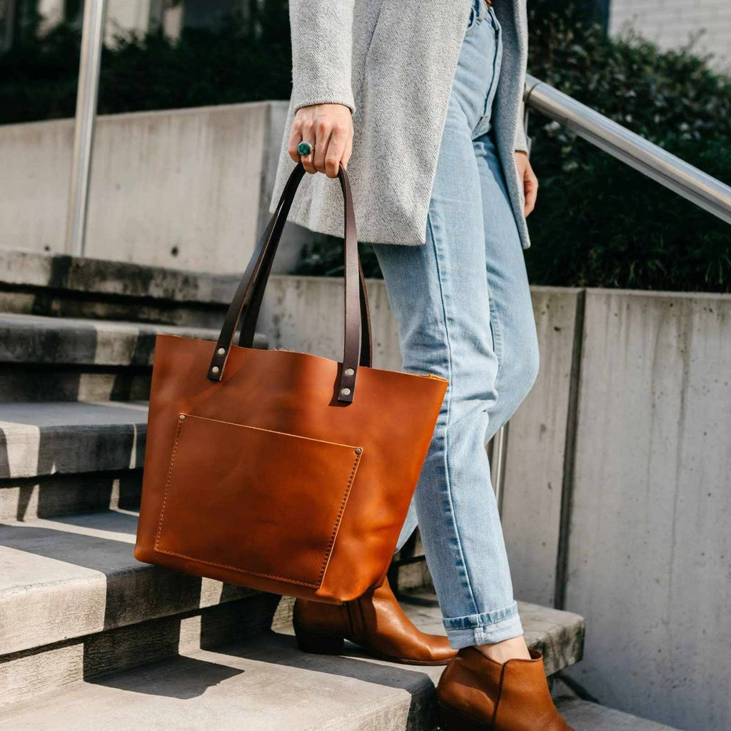 Honey Medium Tote V679